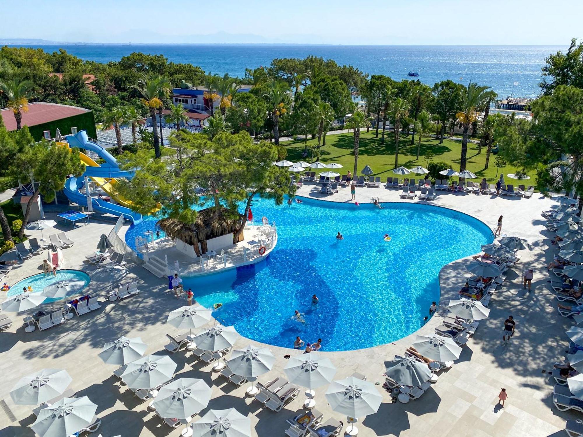 Catamaran Quality Times Hotel Kemer Bagian luar foto