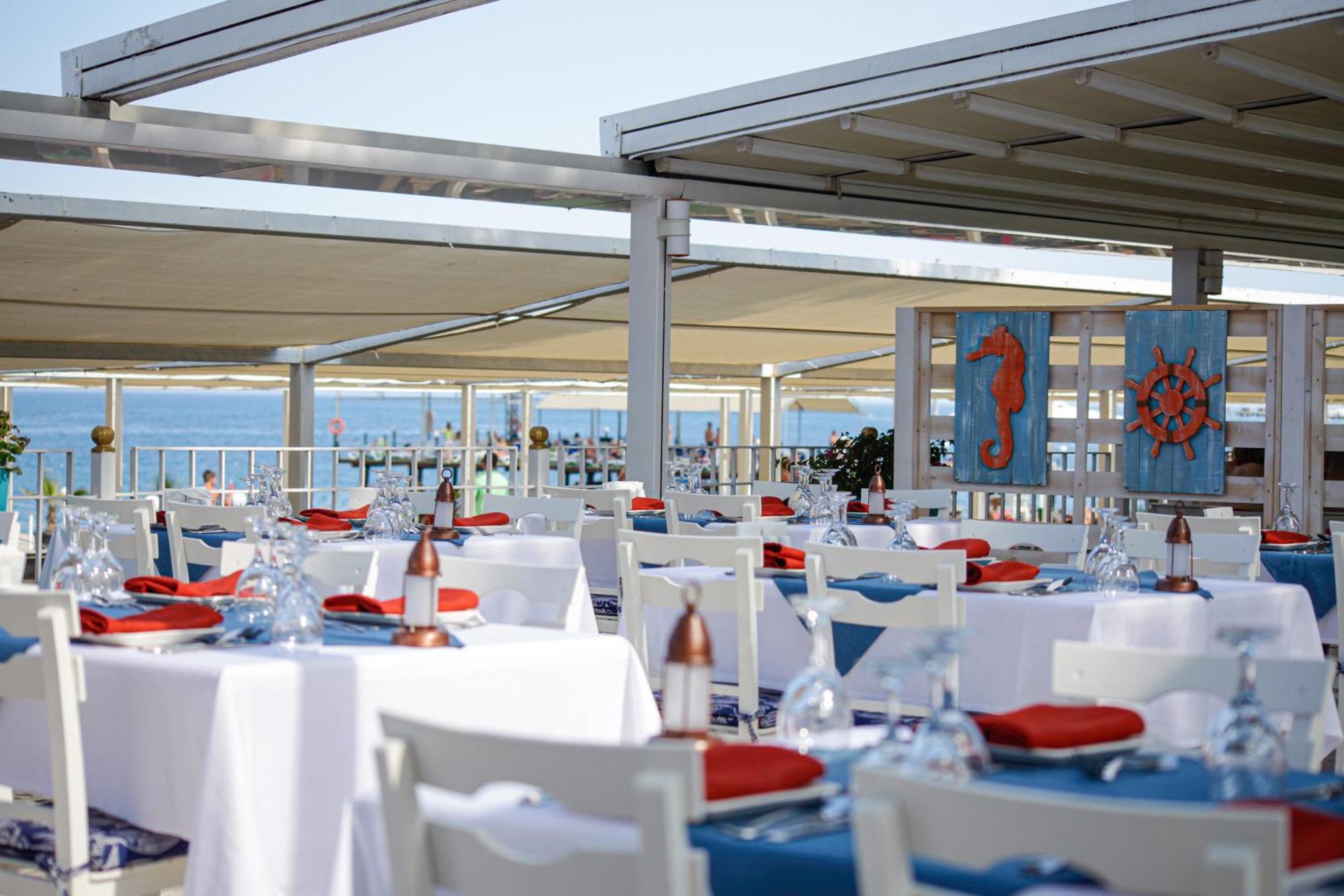 Catamaran Quality Times Hotel Kemer Bagian luar foto