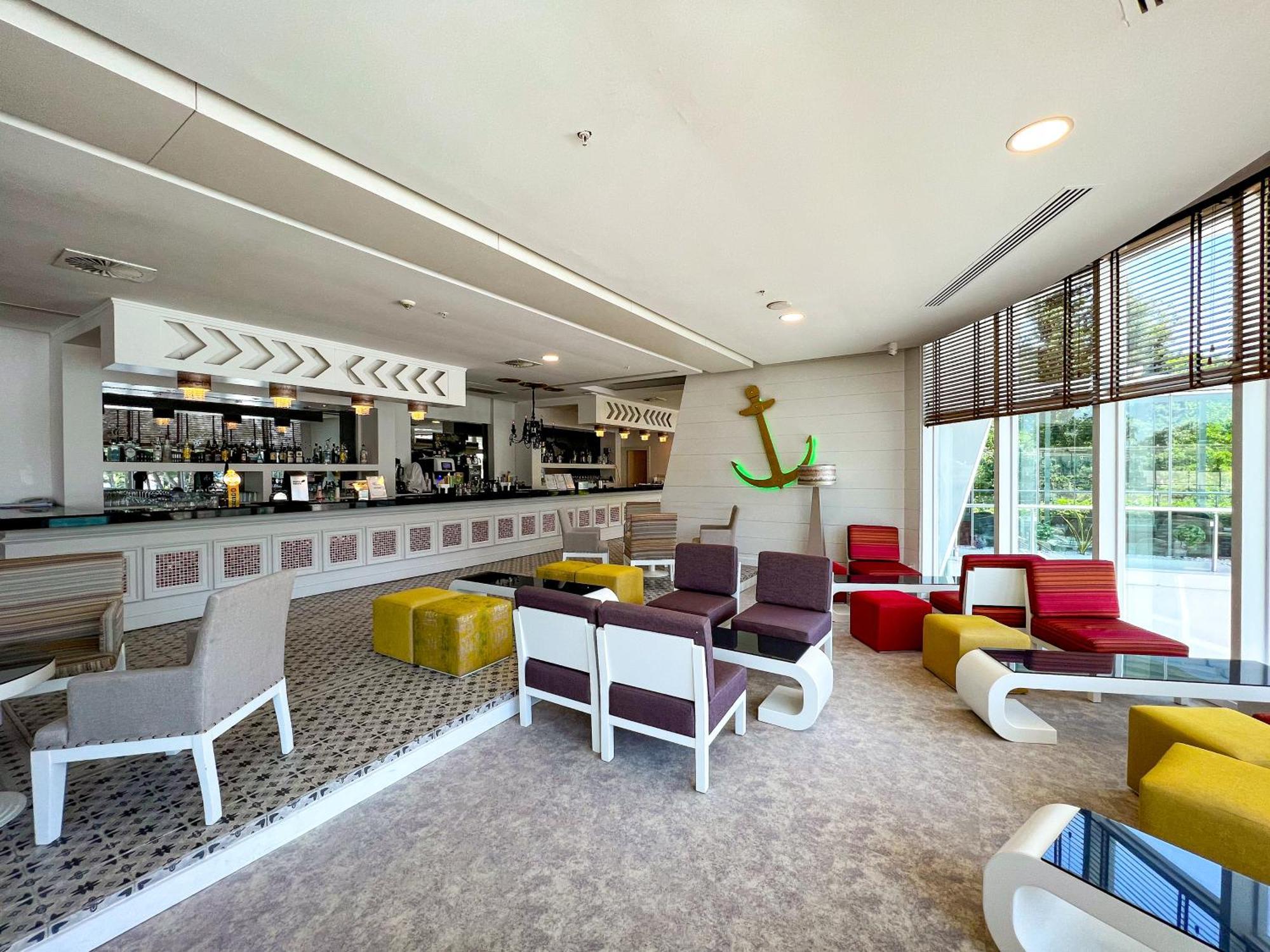 Catamaran Quality Times Hotel Kemer Bagian luar foto