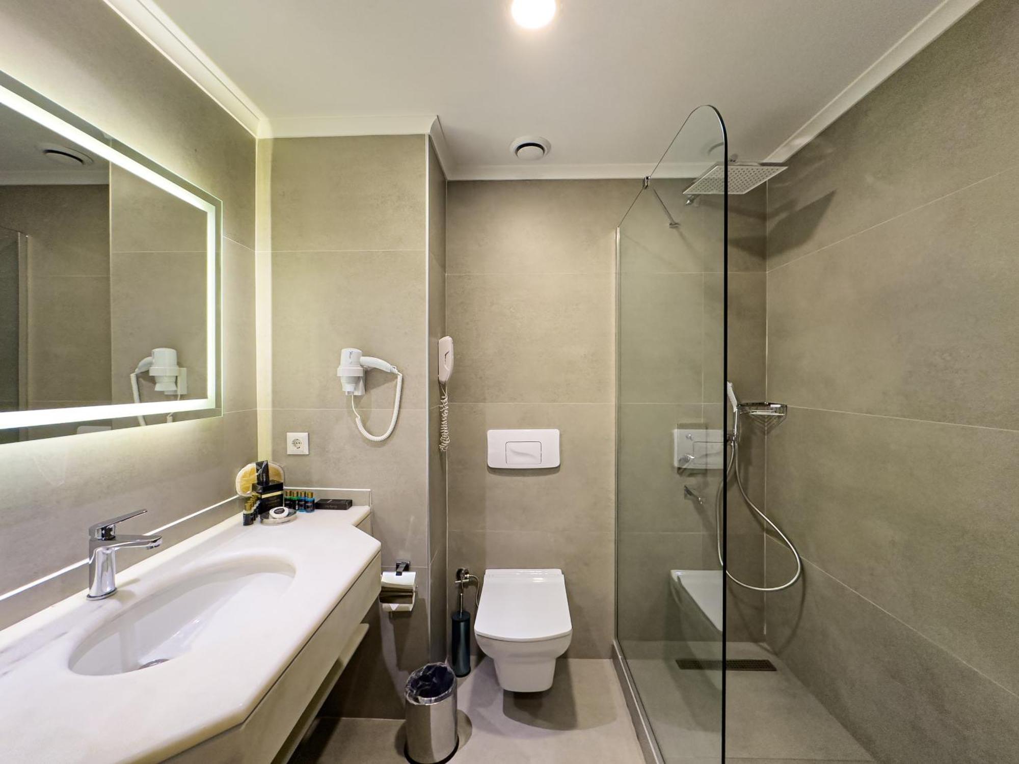 Catamaran Quality Times Hotel Kemer Bagian luar foto