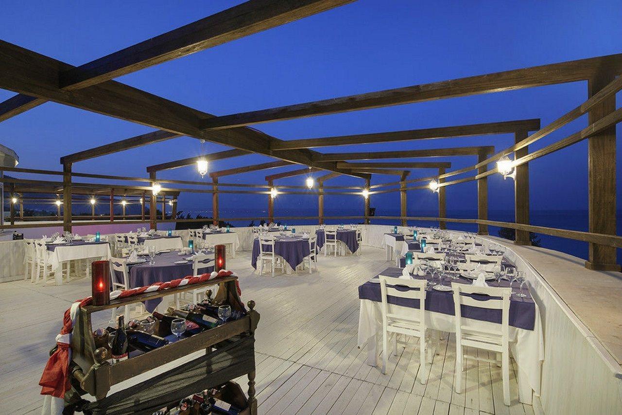 Catamaran Quality Times Hotel Kemer Bagian luar foto